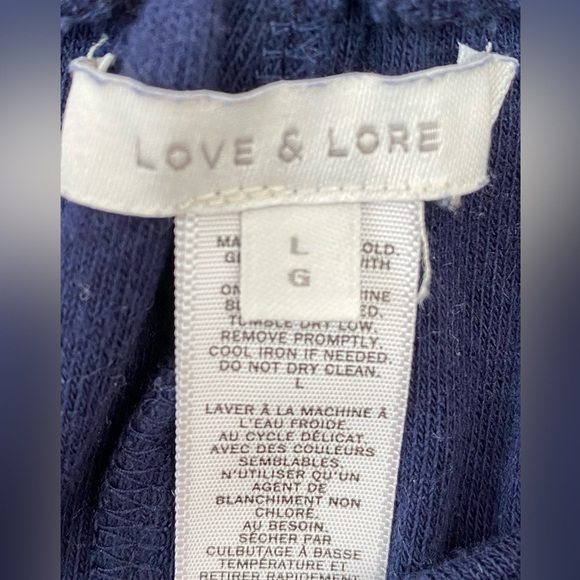 Love & Lore by Indigo Terry shorts size large - Picture 3 of 5